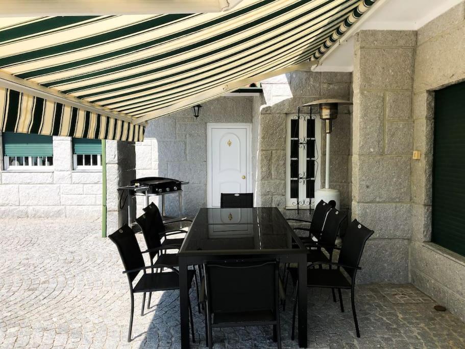 Maison Familiale De Caractere Avec Piscine Padronelo Luaran gambar