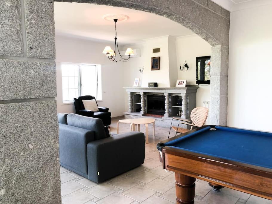 Maison Familiale De Caractere Avec Piscine Padronelo Luaran gambar
